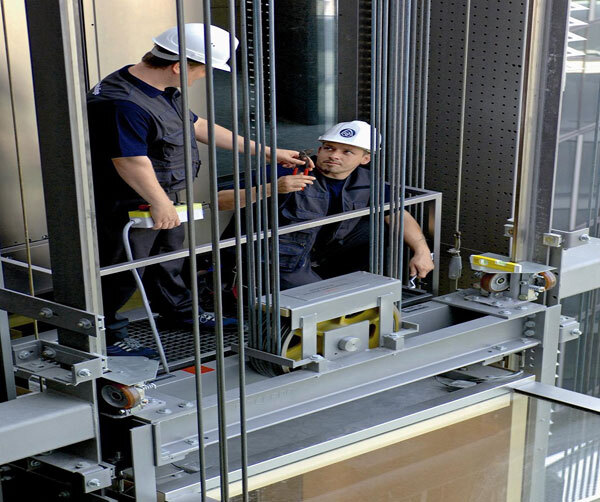 Công ty nhận sửa chữa thang máy uy tín top đầu thị trường miền Nam